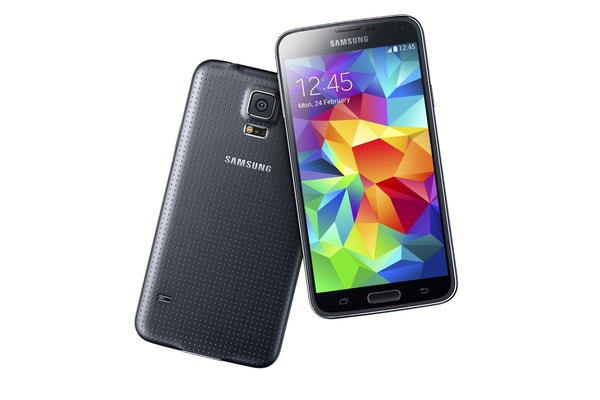 Samsung Galaxy S5: Vedenpitävä lippulaiva yli viiden tuuman näytöllä
